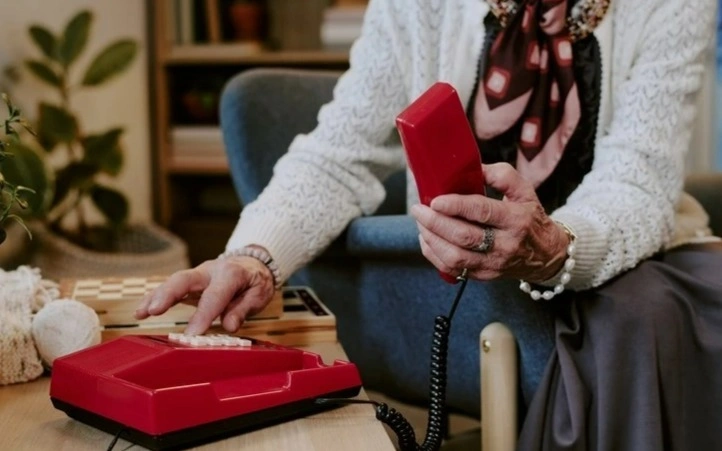 statsıonarnyı telefon