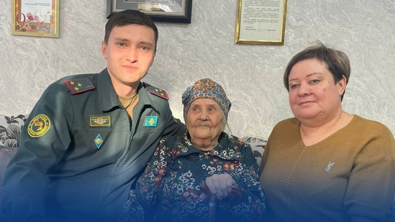 Maıdan medbıkesi Anna Kotova 102 jasqa toldy