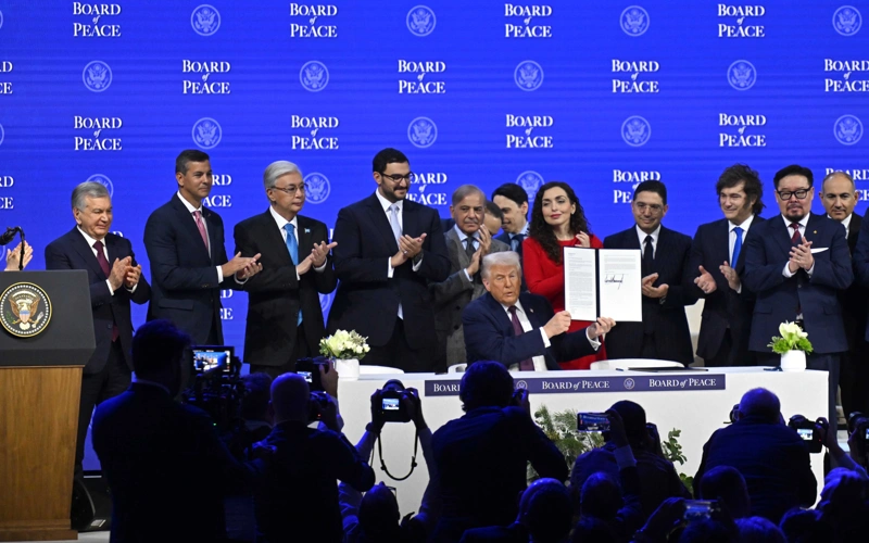 Trump and more than 20 states sign Board of Peace charter in Davos