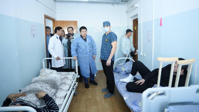 Aqtaý–Beıneý avtojolynda oryn alǵan jol-kólik oqıǵasy saldarynan zardap shekkender Aqtaý–Beıneý avtojolynda oryn alǵan jol-kólik oqıǵasy saldarynan zardap shekkender