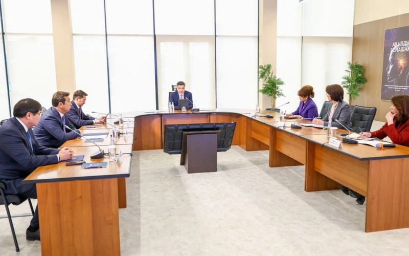 Автоматическое предзаполнение деклараций по НДС и «Цифровой НДС»: Олжас Бектенов провел совещание по налоговому администрированию 