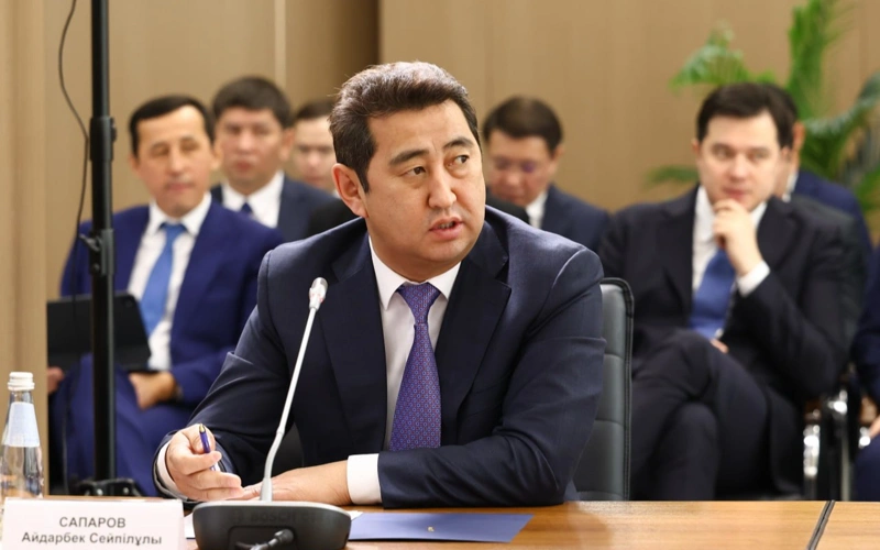 Айдарбек Сапаров