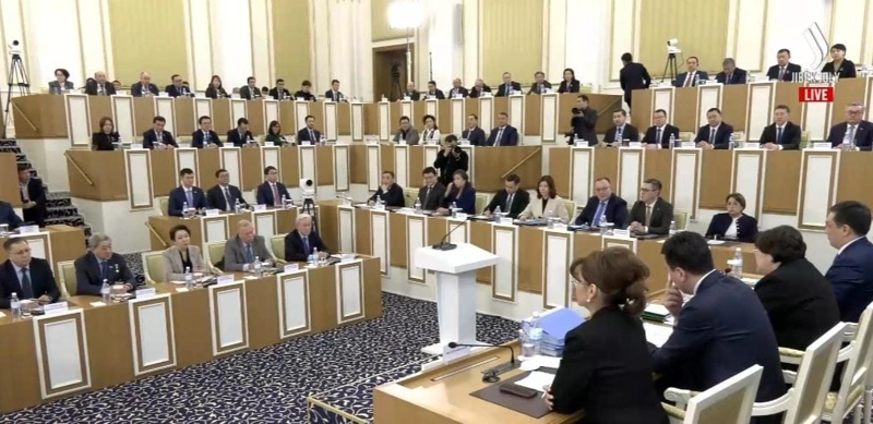 Quryltaı depýtattary tolyǵymen proportsıonaldy tásilmen saılanady — Konstıtýtsııalyq komıssııa 
