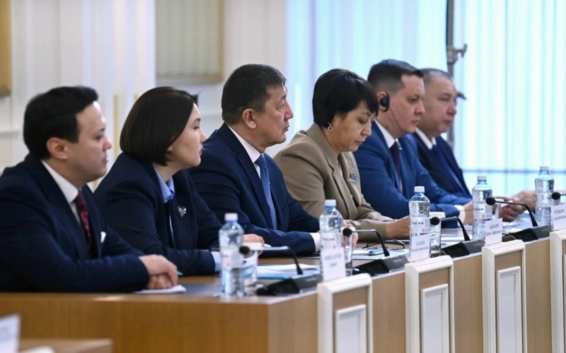 Конституциявий ислоҳотлар бўйича комиссияб, constitutional reform, politics, constitution, Qurultay