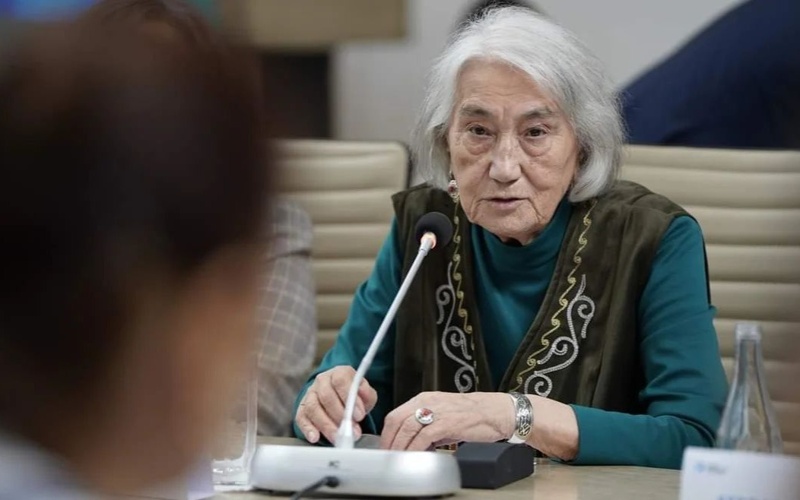 100-летие Чингиза Айтматова: сестра писателя просит правительство Кыргызстана не праздновать юбилей