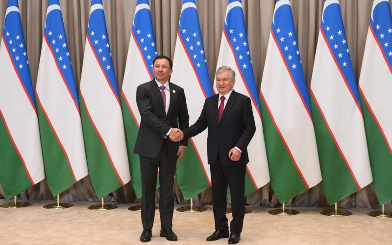 Gennadıı Golovkın Ózbekstan prezıdenti Shavkat Mırzıeevpen kezdesti