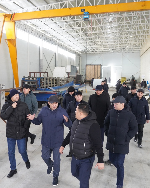 Túrkistan oblysynda kapsýlaly úıler men sendvıch-panel shyǵarylyp jatyr