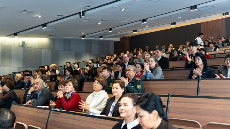 АЛМАТЫДА ЖАС ҒАЛЫМДАРДЫҢ ӘЛЕУЕТІН ДАМЫТУ МӘСЕЛЕСІ ТАЛҚЫЛАНДЫ АЛМАТЫДА ЖАС ҒАЛЫМДАРДЫҢ ӘЛЕУЕТІН ДАМЫТУ МӘСЕЛЕСІ ТАЛҚЫЛАНДЫ