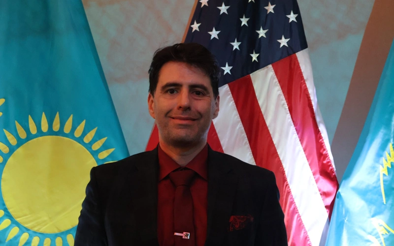 Saıası júıe zaman talabyna saı jańǵyrýy kerek – Ýaılder Alehandro Sanches