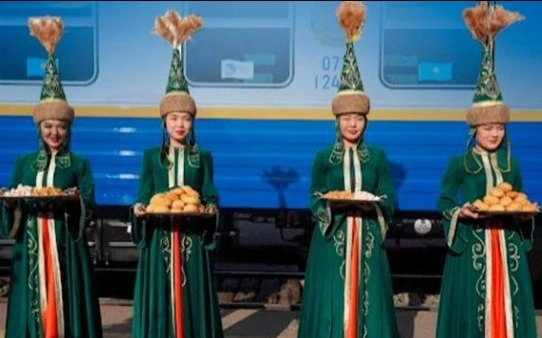 «Zhibek Zholy» туристик поезди март ойида сафарга чиқади