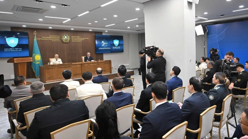 Elimizde jańa qoǵamdyq-saıası júıe qalyptasady – Prezıdent reformanyń mańyzdylyǵyn atap ótti