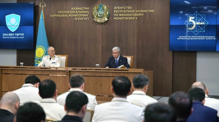 托卡耶夫主持召开金融监管署会议 强调数字化与国家安全