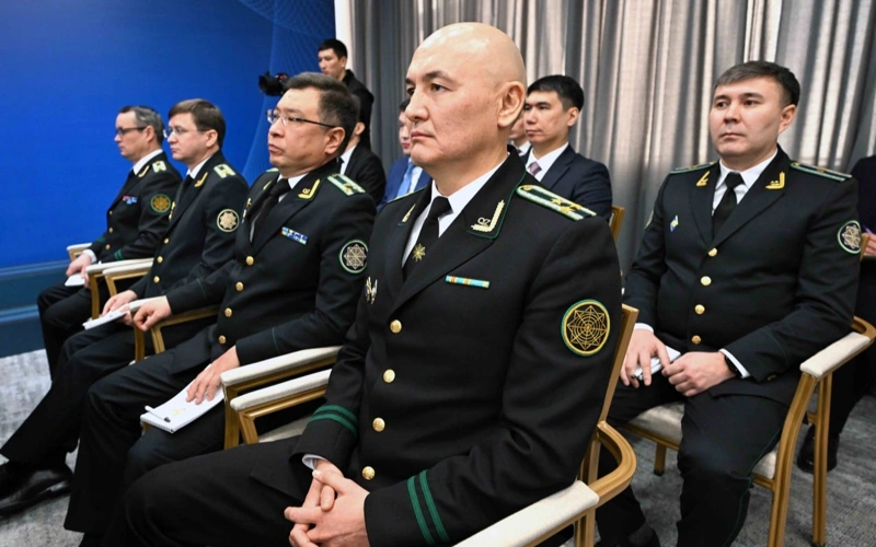 Prezıdent: Qarjylyq alaıaqtyqqa qarsy is-qımyldyń jańa tásilderin oılastyrý qajet