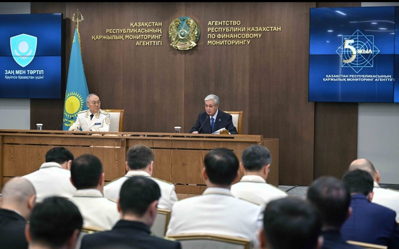 托卡耶夫主持召开金融监管署会议 强调数字化与国家安全