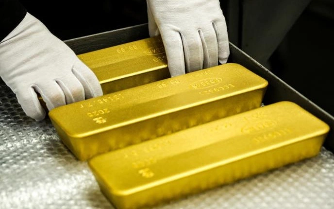 Цены на золото впервые в истории превысили $5600