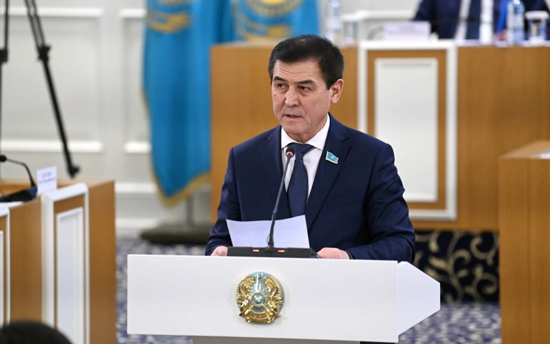 Сенатор предложил уточнить принципы мирной внешней политики в Конституции