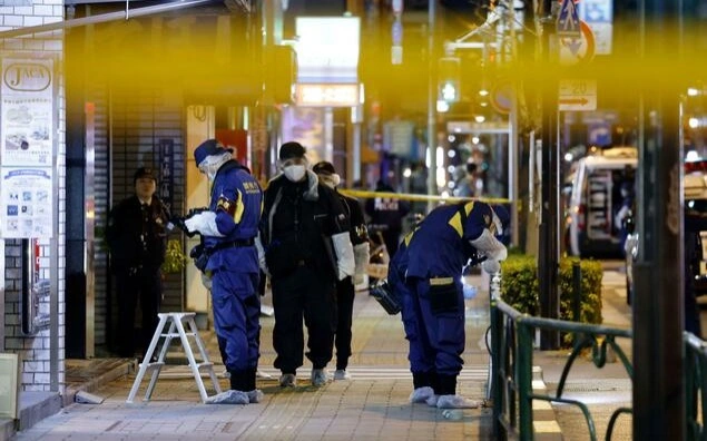 Japanese visitors targeted in Hong Kong robbery, six arrested