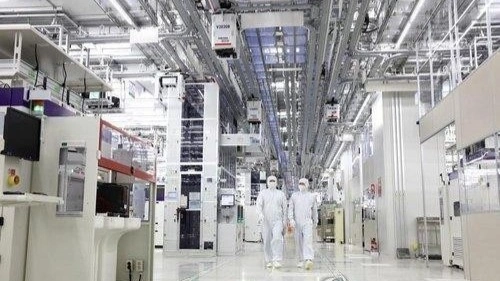 S. Korea reports slowest growth in industrial output in five years 