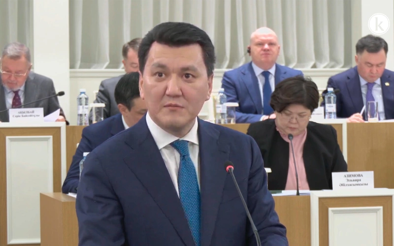 Более двух тысяч предложений поступило от казахстанцев по содержанию Конституции — Ерлан Карин