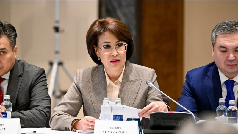 министр здравоохранения Акмарал Альназарова