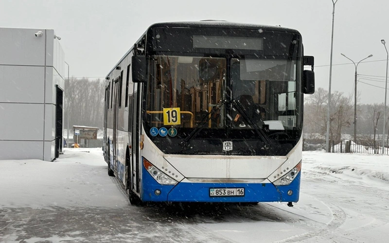 avtobýs