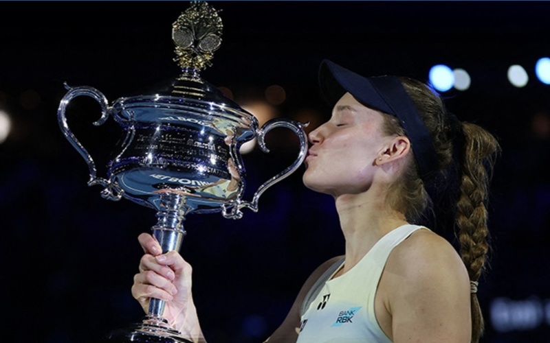 Глава государства поздравил Елену Рыбакину с победой в финале Australian Open