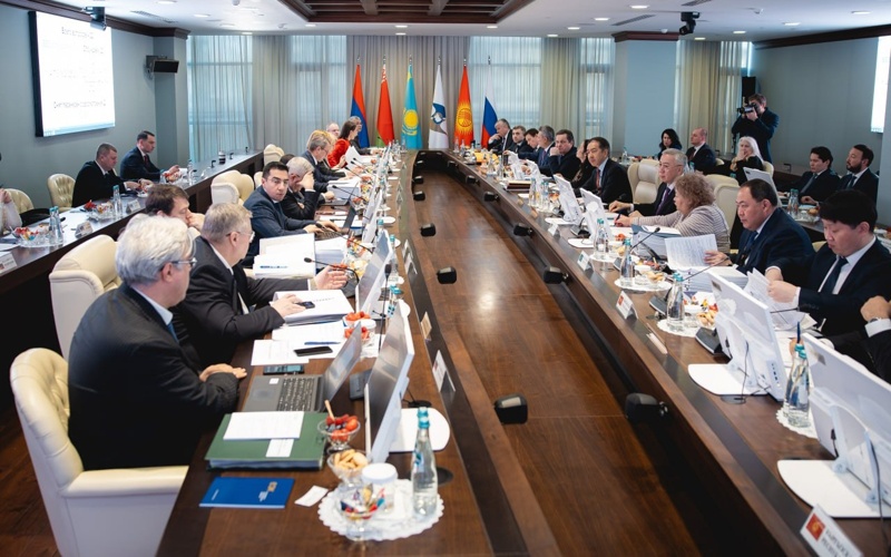 Страны ЕАЭС приняли решение о беспошлинном ввозе сахара-сырца и медного сырья Страны ЕАЭС приняли решение о беспошлинном ввозе сахара-сырца и медного сырья