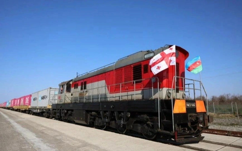 Azerbaijan and Georgia launch container train between Poti and Baku  