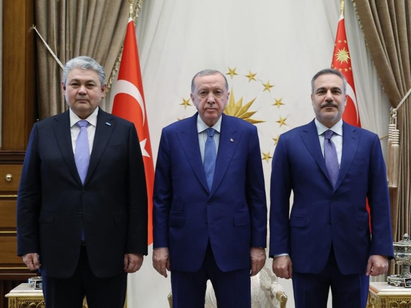 Kazakh Foreign Minister Received by the President of T&uuml;rkiye