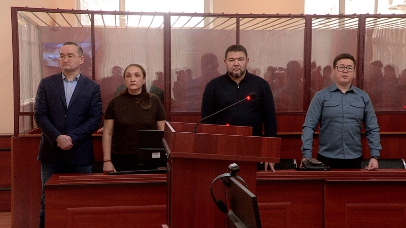 Shymkentte polıtsııa basqarmasynyń burynǵy bastyǵy para alǵany úshin sottaldy