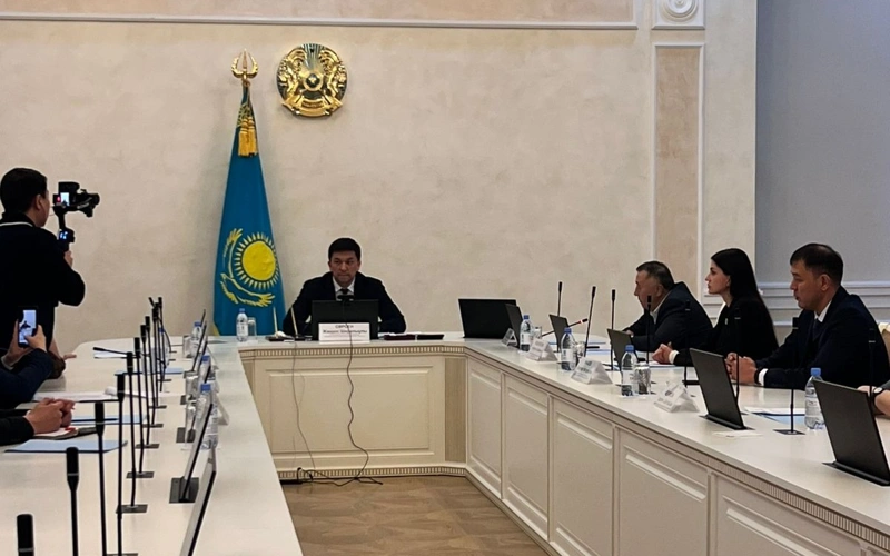 Конфликт без последствий: Совет по этике рассмотрел дело Сапиева и Есимханова