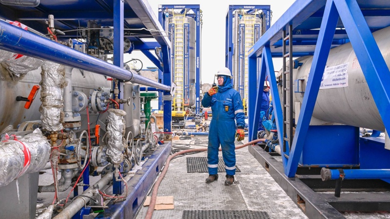 Получены первые результаты испытания скважины на участке Каратон Подсолевой Получены первые результаты испытания скважины на участке Каратон Подсолевой