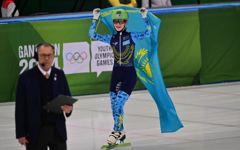 Казахстан завершил юниорский чемпионат мира по шорт-треку с двумя медалями