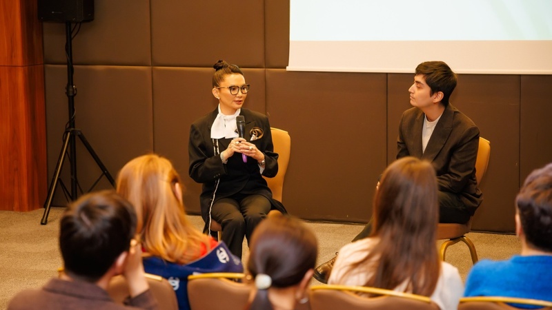 Where metamodern art meets tradition: An evening with Kazakh modernist artist