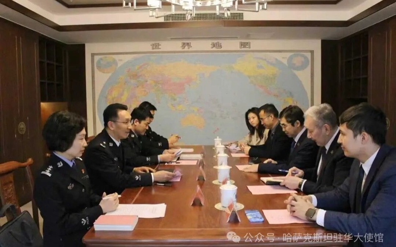 哈萨克斯坦驻上海总领事