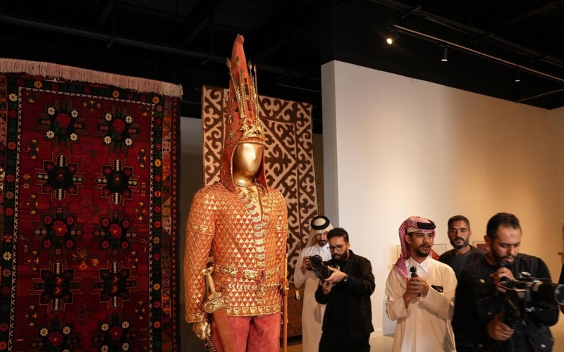 Mádenıet jáne aqparat mınıstrligi 