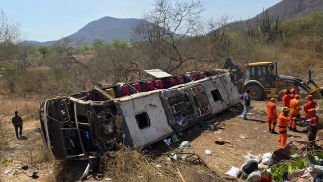 Brazil's Alagoas state to observe 3-day mourning over deadly bus crash victims 