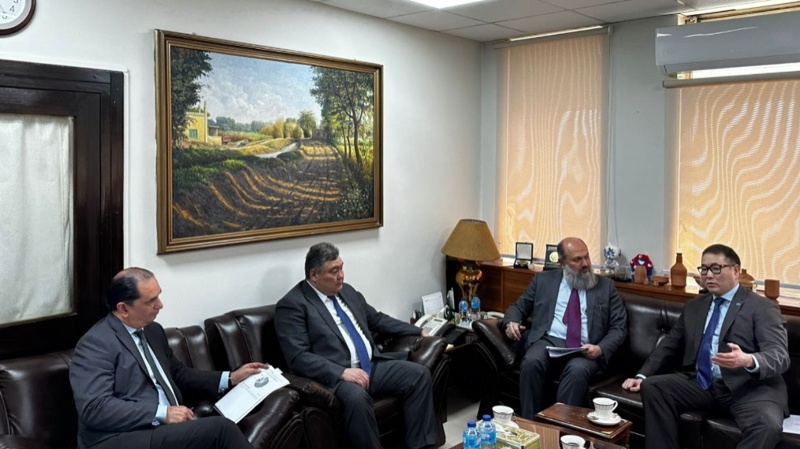 Қозоғистон ва Покистон товар айланмасини 1 млрд долларга етказишни мақсад қилмоқда