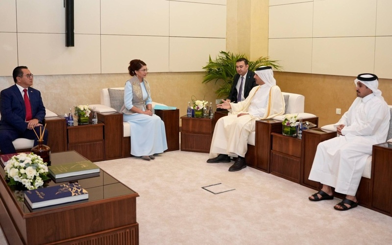 Mádenıet jáne aqparat mınıstrligi 