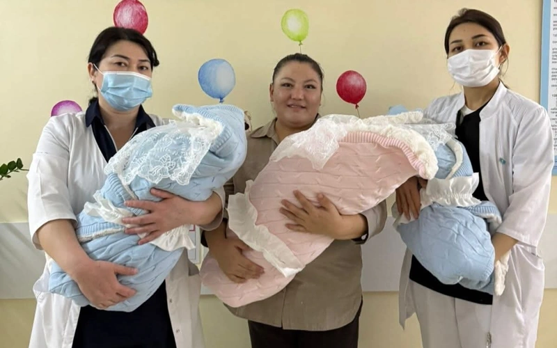 Shymkentte 31 jastaǵy áıel úshem bosanyp, 7 balanyń anasy atandy 