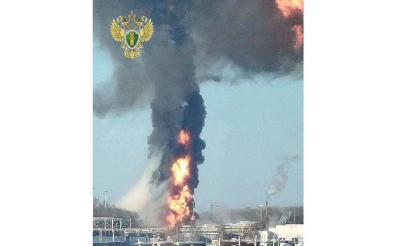 Fuel train derails in Russia, causes explosion, fire