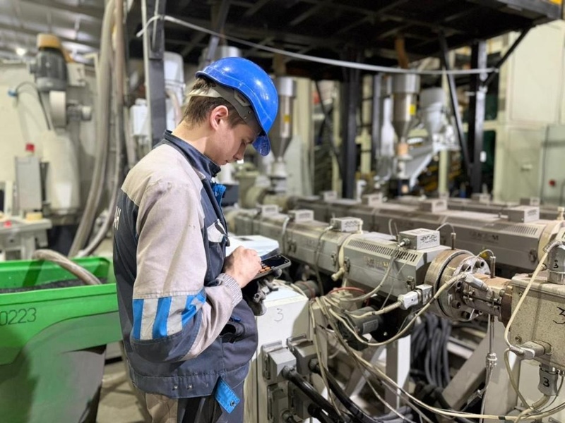 вице-министр энергетики РК Санжар Жаркешов посетил завод по производству полимерных труб &laquo;Арыстан&raquo;