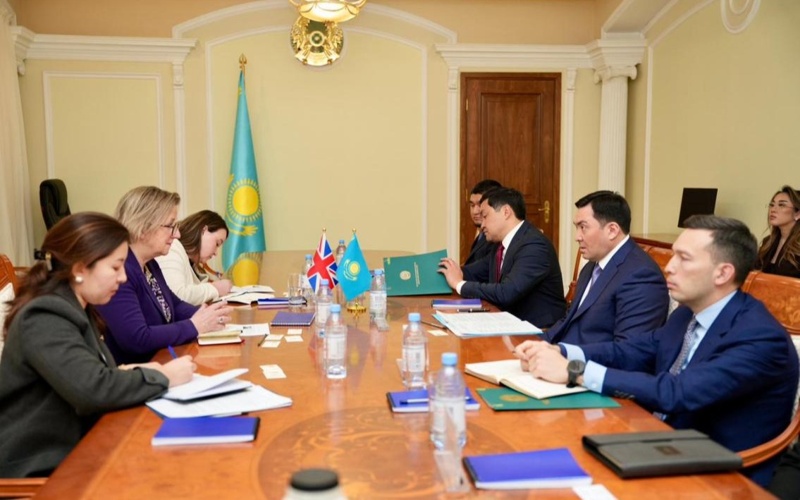 哈萨克斯坦能源部长与英国驻哈大使磋商&ldquo;智能电网&rdquo;和氢能项目发展