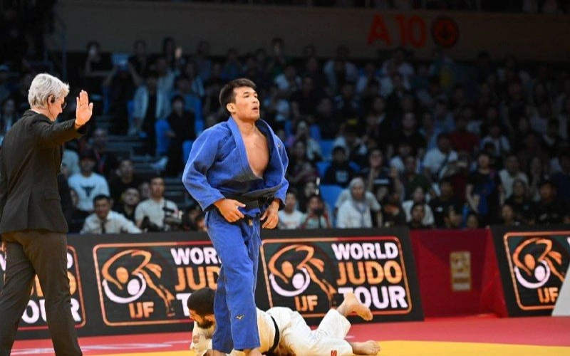 Grand Slam týrnırinde 7 aqpanda el quramasynan kimder shyǵady
