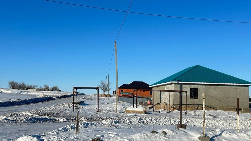 Aqtóbede baý-baqsha ujymdaryndaǵy elektr jelisin ákimdikke ótkizý jumysy uzaqqa sozylyp ketti