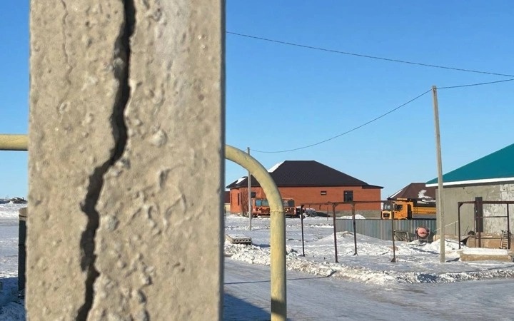 В Актобе дачники ждут подключения к городской электросети