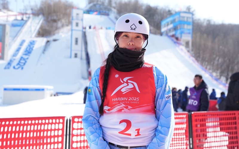 Аяна Жолдас