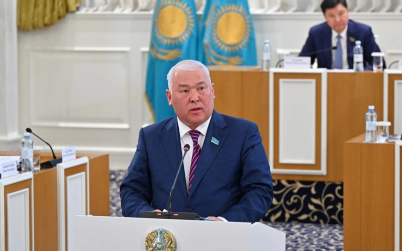 Мурат Абенов
