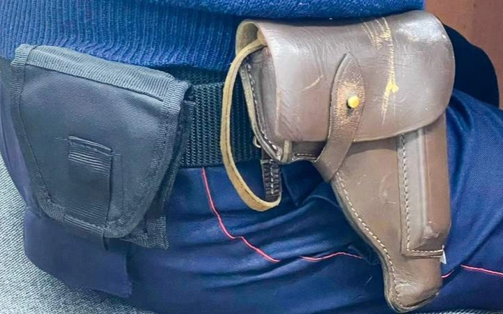 наручники, кісен, полиция, задержание, оружие