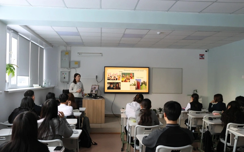 Three Astana Schools Introduce Korean Language Classes